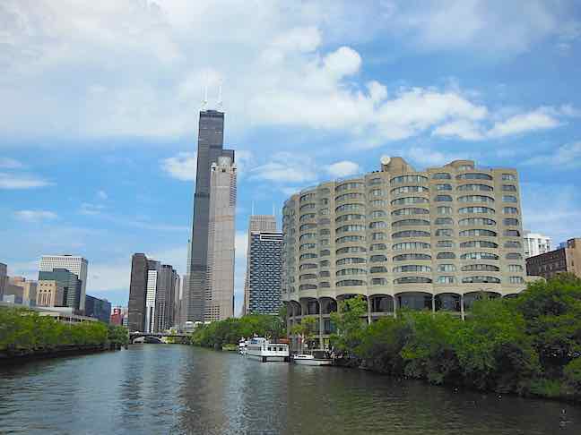 https://amateurtraveler.com/Chicago Architecture Foundation River Cruise Chicago 's First Lady Cruises "width ="648 "height ="486