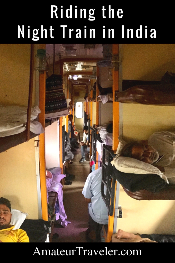 In sella al treno notturno in India