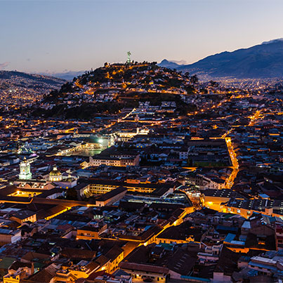 Il settore coloniale di Quito di notte