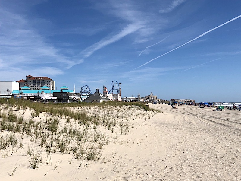 La spiaggia e il lungomare di Ocean City, New Jersey
