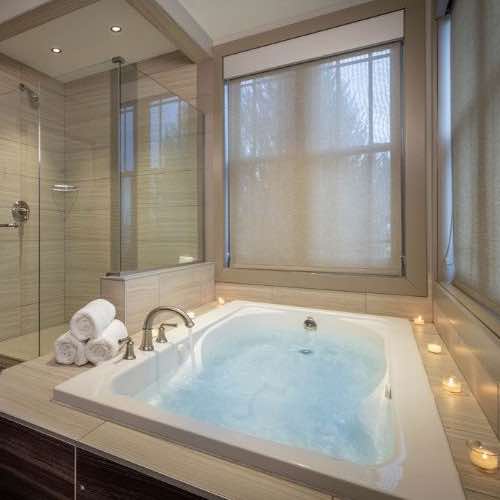 Why Choose a Hotel Room with a Jet Tub or Jacuzzi?